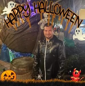 Meet your Posher, Chris